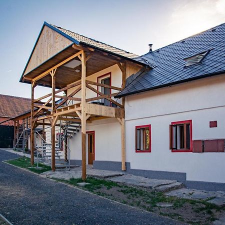 Apartmany Kurojedy Bor 외부 사진